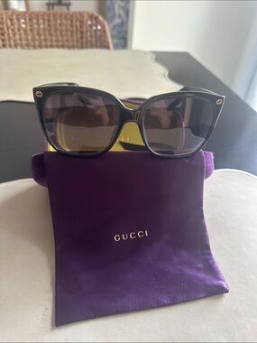 Gucci Black and Gold Women's Square Sunglasses